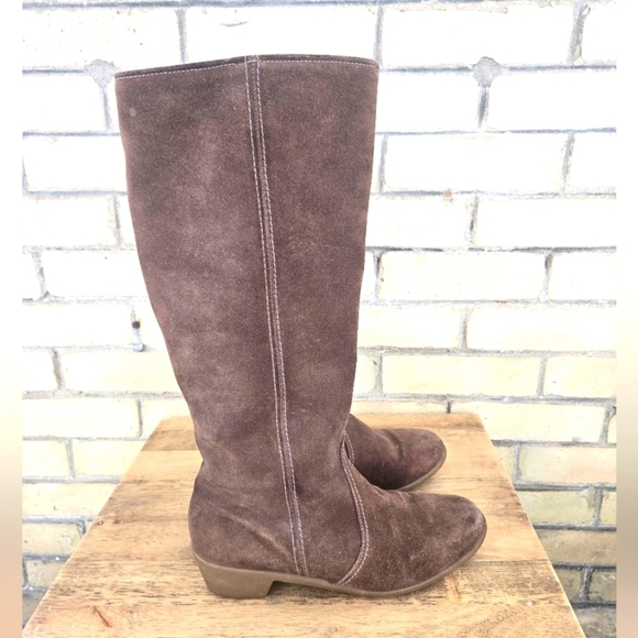 Vintage Moorlands Sheepskin Boots - Picture 1 of 9